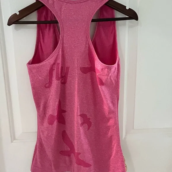 Oiselle Flyout tank - Picture 2 of 2